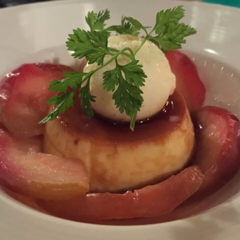 プリンと桃のコンポート(ノスタルジア （Nostalgia）)