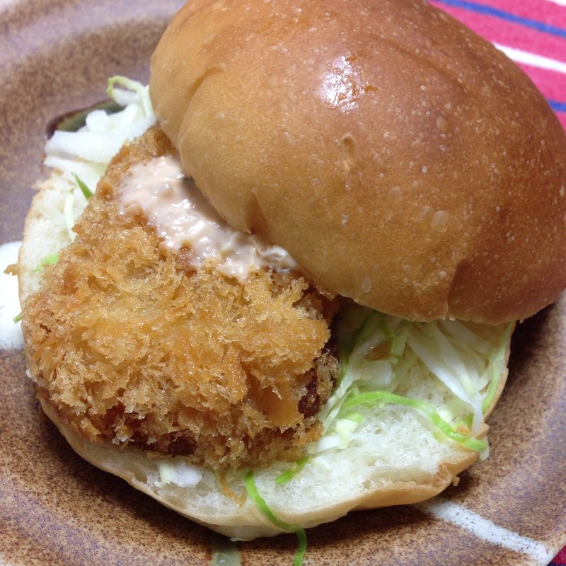 海老カツバーガー(かたぎはらのパン屋さん )