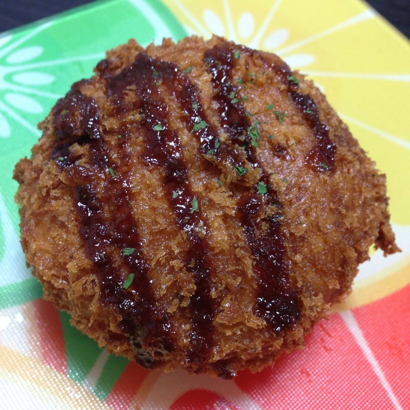 豚肉エッグスコッチ仕立て(かたぎはらのパン屋さん )