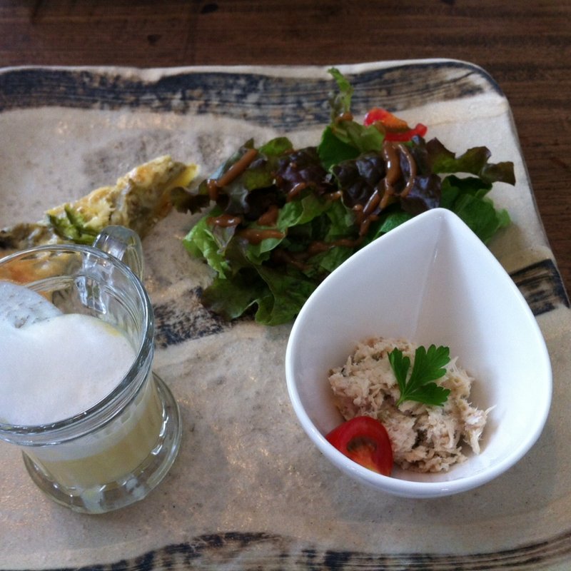 キッシュとさつまいもスープ、サラダ(カフェポーズ（cafe PAUSE）)