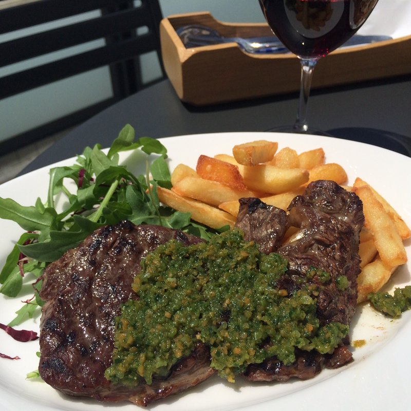 ステーキ(タカナシ ミルクレストラン)