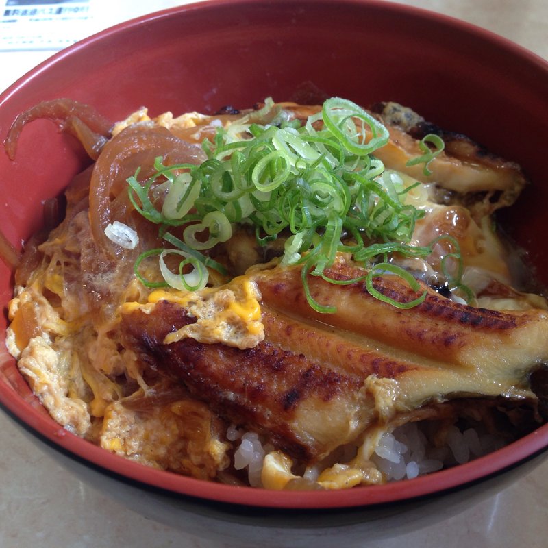 穴子とじ丼(レストラン 海峡楼（ミラ・ドール）)