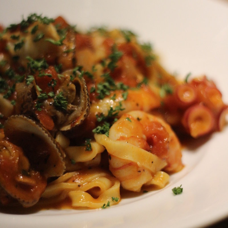 (Beer Works KAMIKAZE -Fried Chicken & Pizza-)