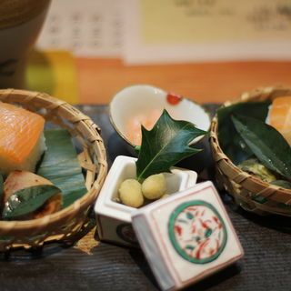 (吉座傳右衛門 （キチザデンエモン）)