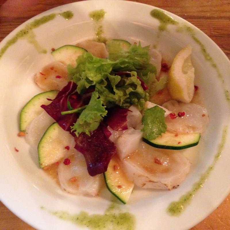 炙り生ダコとズッキーニのカルパッチョ(やきとんひなた 板橋店)