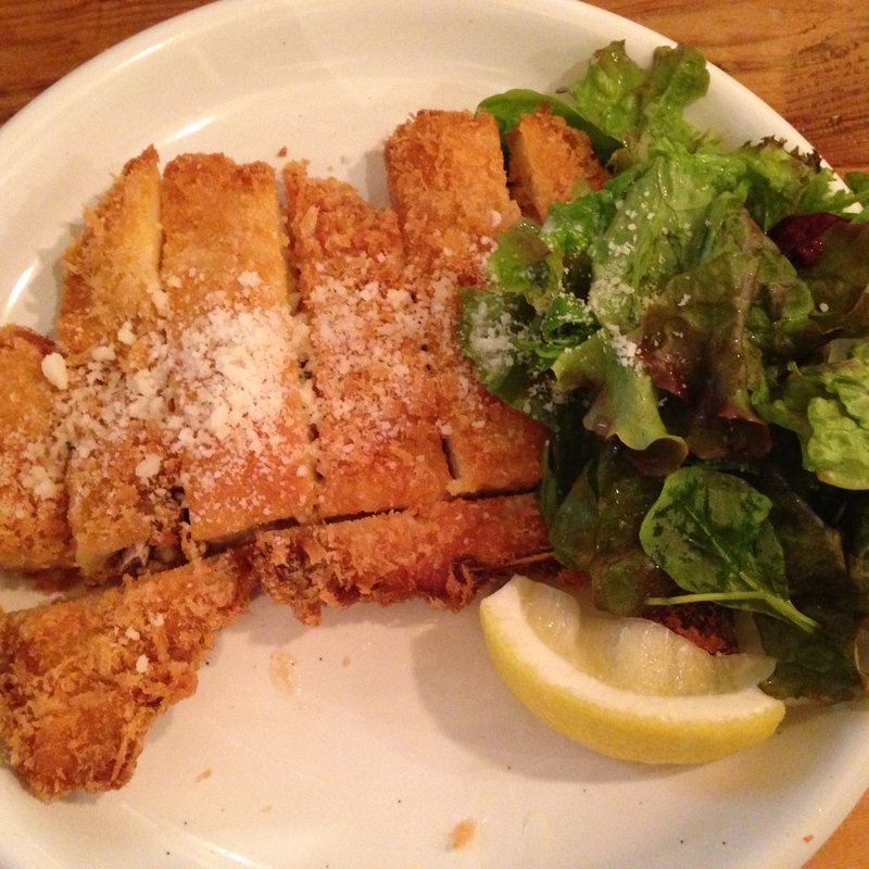 Big! 豚ロースのミラノ風カツレツ(やきとんひなた 板橋店)