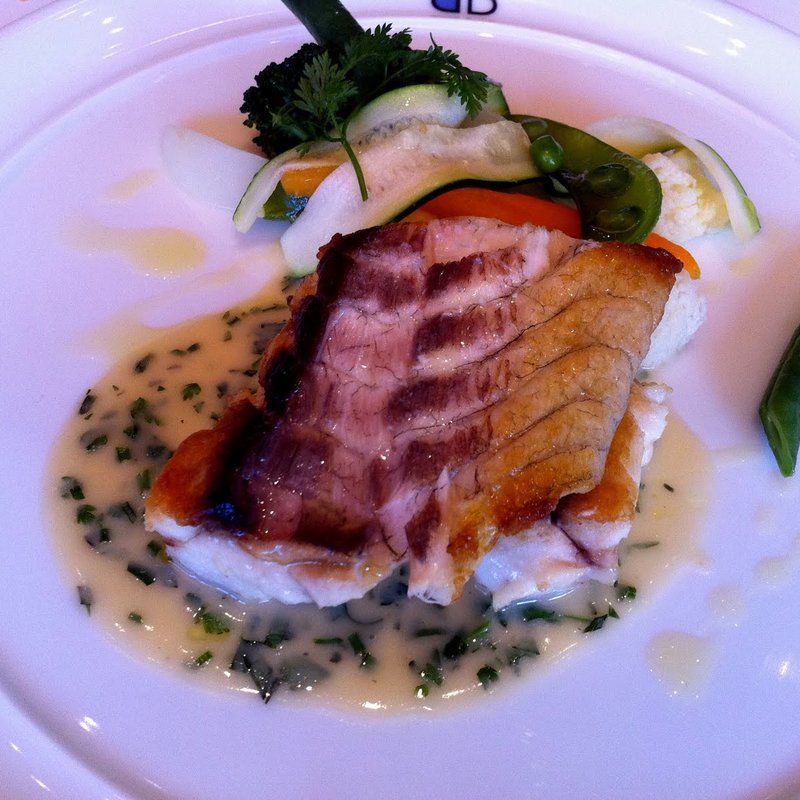 真鯛のムニエル(ブラッスリー ポール・ボキューズ 銀座)