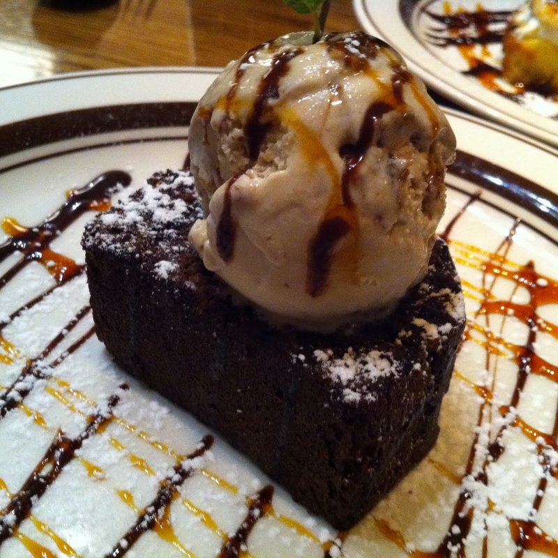 チョコレートブラウニー(ロティ アメリカンワインバー＆ブラッセリー （ROTI American Wine Bar & Brasserie）)