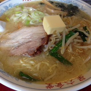 味噌バターラーメン(星六 )