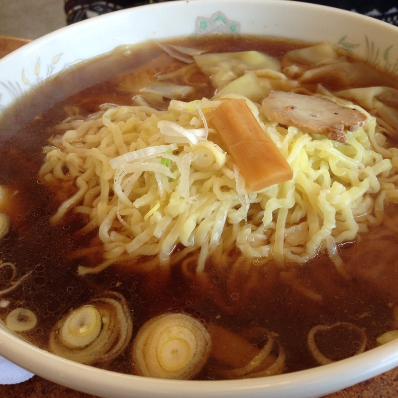 ラーメン大盛り(手打ラーメンやしお )