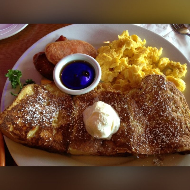 Big Island breakfast(King's Hawaiian Bakery )