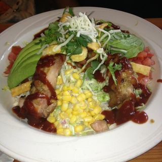 BBQ chicken salad(King's Hawaiian Bakery )