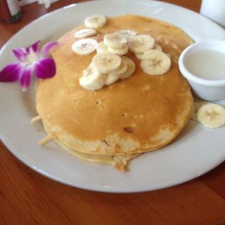 Pineapple banana pancake(King's Hawaiian Bakery )