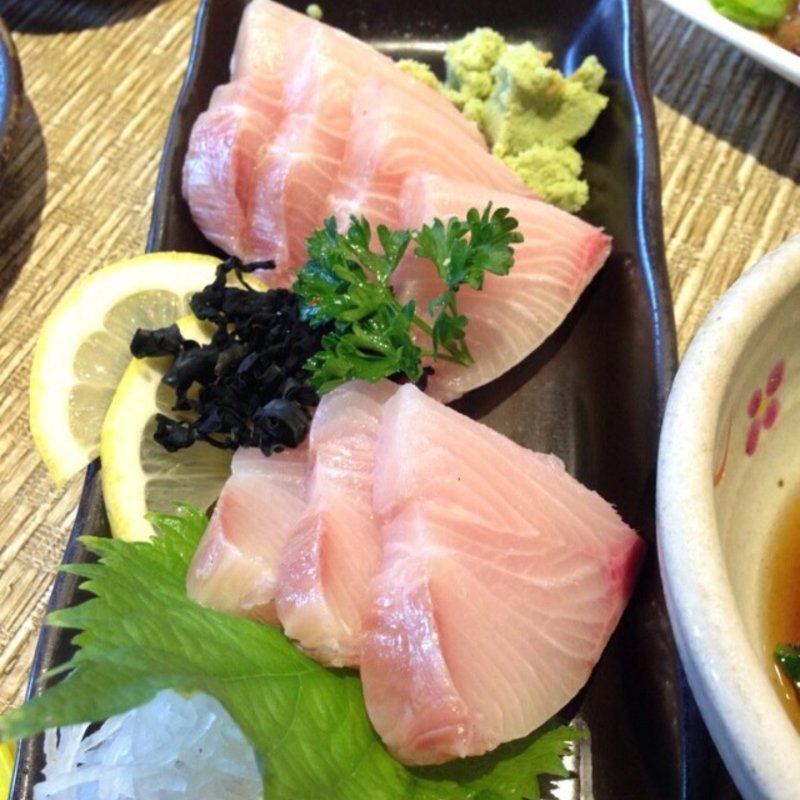 Yellow tail Sashimi(Torihei)