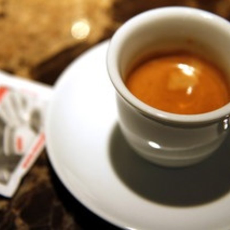 エスプレッソ(ドルチェ ズッケロ バール・パスティッチェリア 横浜)