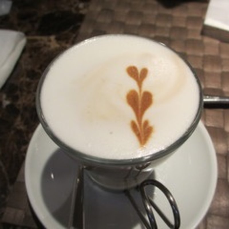 カプチーノ(ドルチェ ズッケロ バール・パスティッチェリア 横浜)