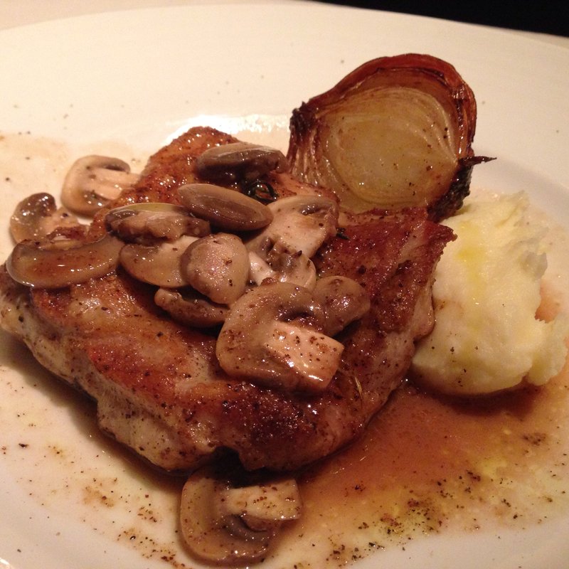 国産鶏腿肉のロースト ローズマリー風味(BIANCA （ビアンカ）)