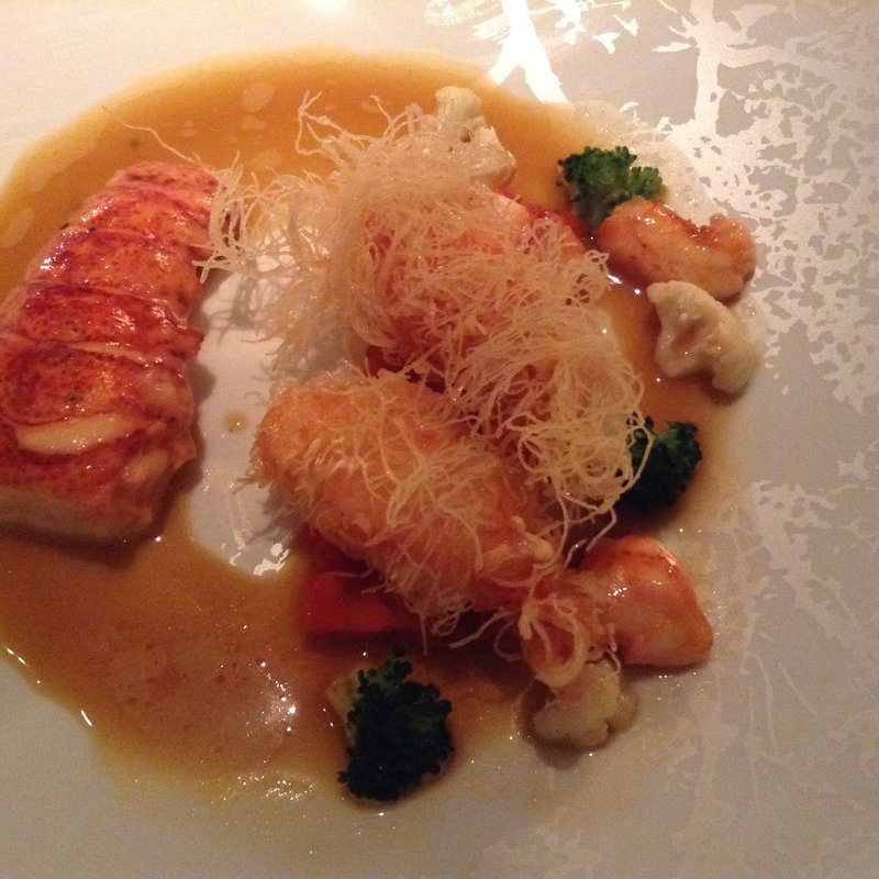 カナダ産オマール海老のグリル(ラ・ロカンダ ザ・リッツ・カールトン京都 （La Locanda）)