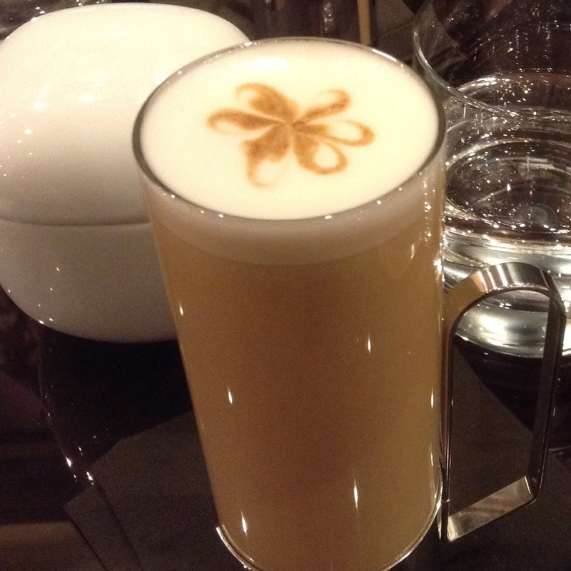 カフェオレ(グッチ カフェ)