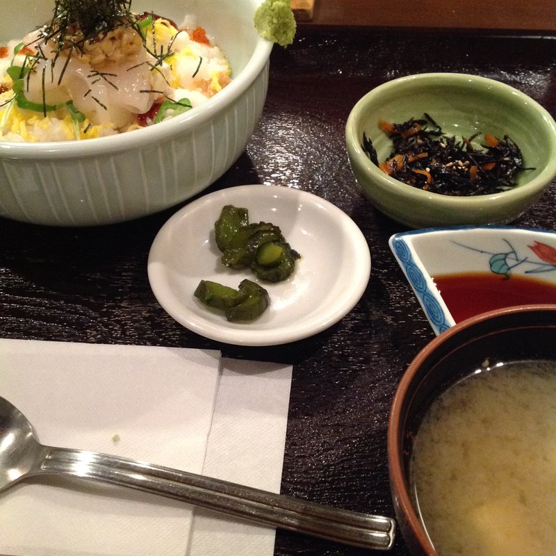 イカトロ丼(わさび )