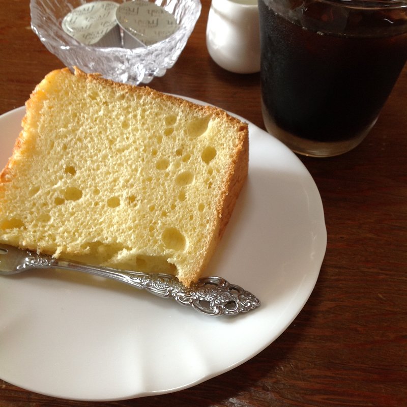 シフォンケーキとコーヒー(リストランテ・サイロ)