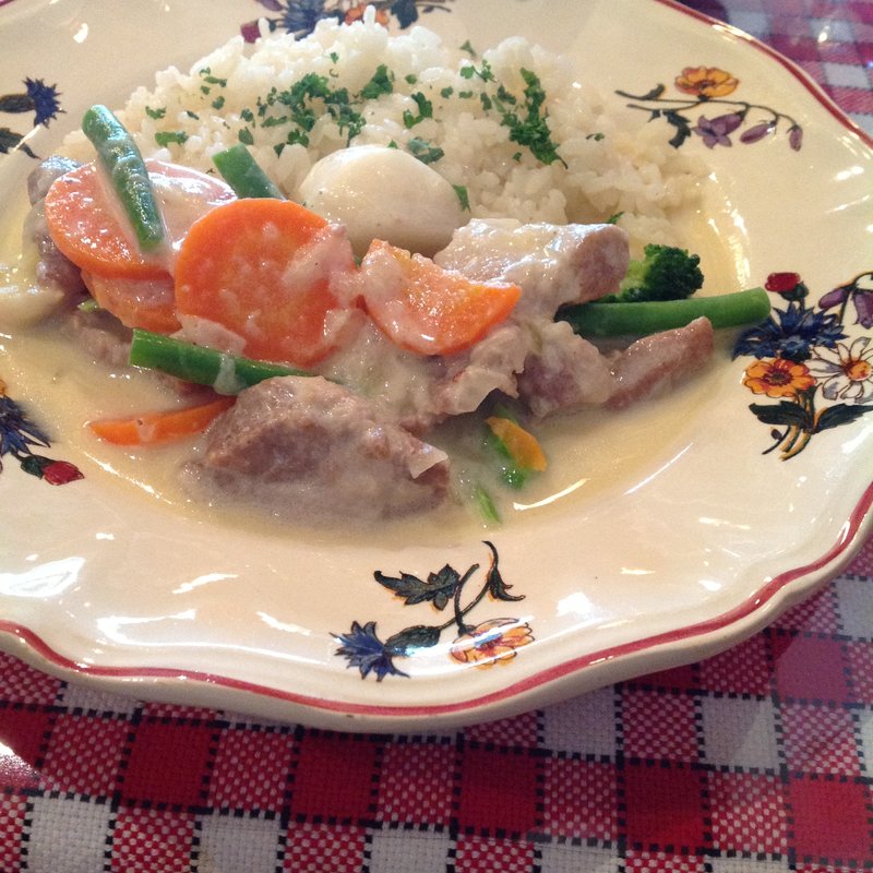 豚のクリーム煮(ビストロプティットレジョン（BISTROT PETITE REGION ）)