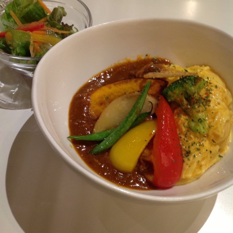 オムカレー(フェリーチェ)