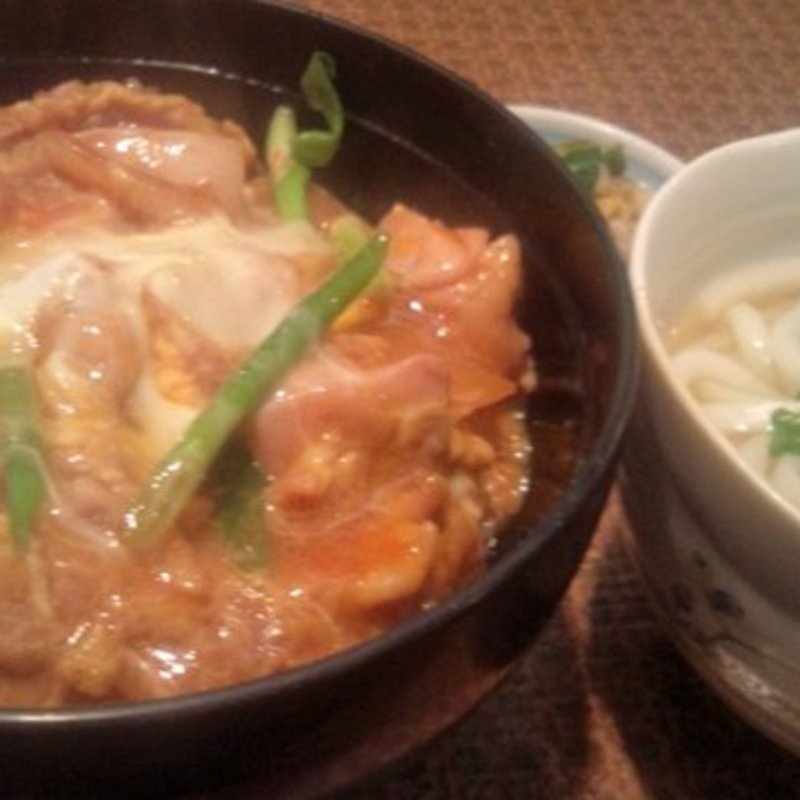 親子丼(名代 花びし うどん類・丼物・チャンポン)