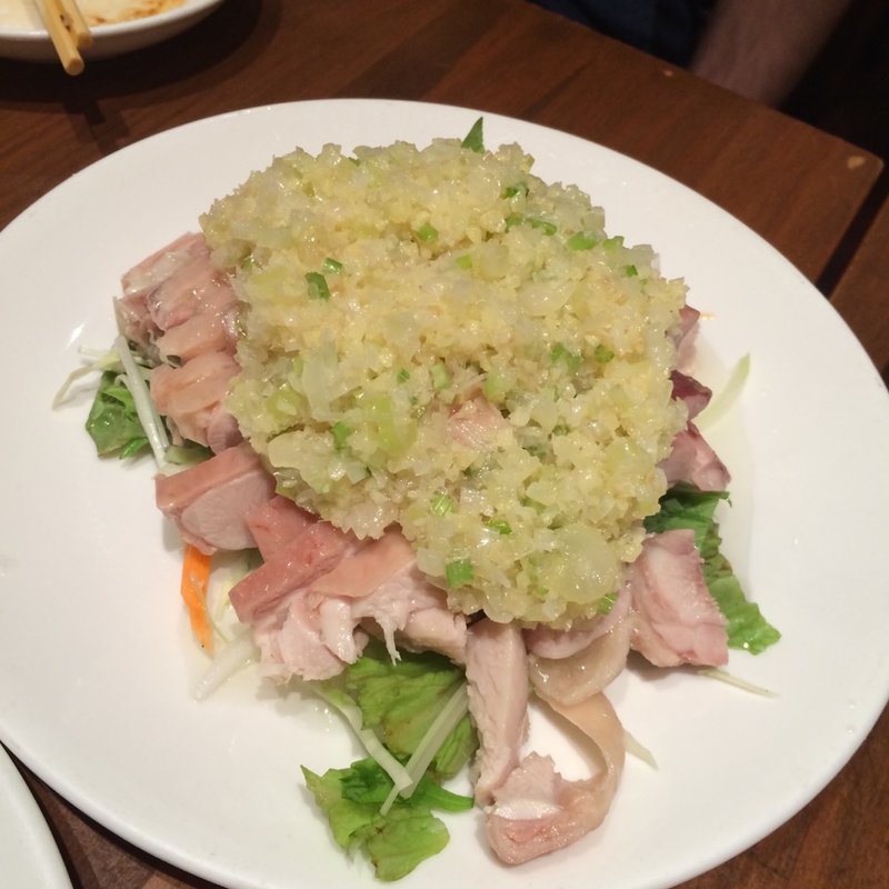 蒸し鶏のネギソースかけ(鍋家 阿佐ヶ谷店)