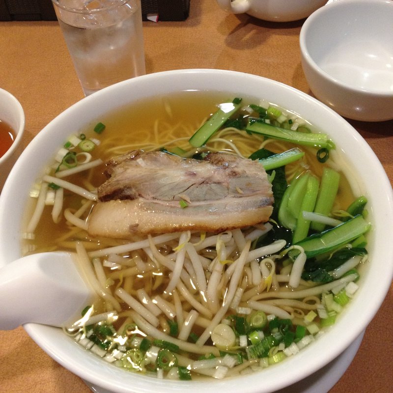 あっさりラーメン(六甲苑 （ロッコウエン）)