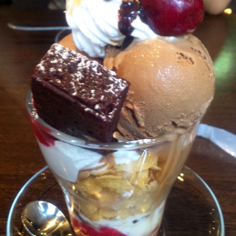 ベリーベリーチョコレートパフェ(kawara CAFE＆KITCHEN 吉祥寺PARCO店)