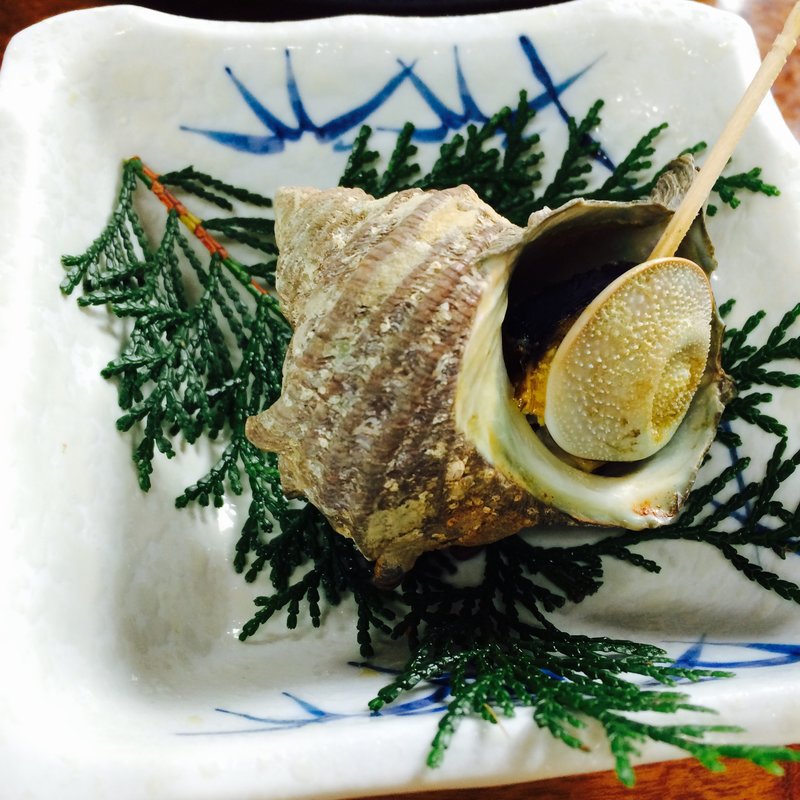 サザエのつぼ焼き(ぼら納屋)