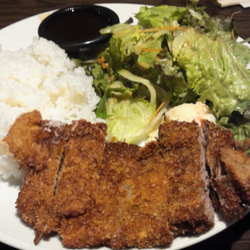 ミルフィーユ豚かつ定食(神田和食居酒屋 のむず)