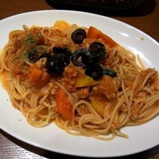 ブラックオリーブのトマトソーススパゲッティ (バール・デル・ソーレ 横浜ジョイナス店)