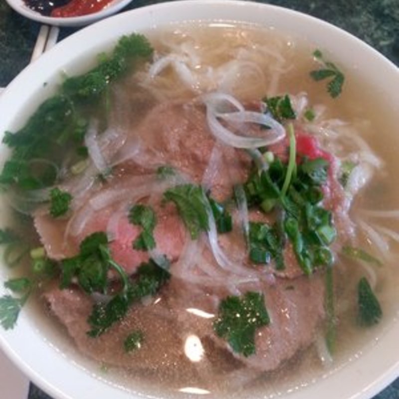 Rare steak and tripe(Hale Vietnam)