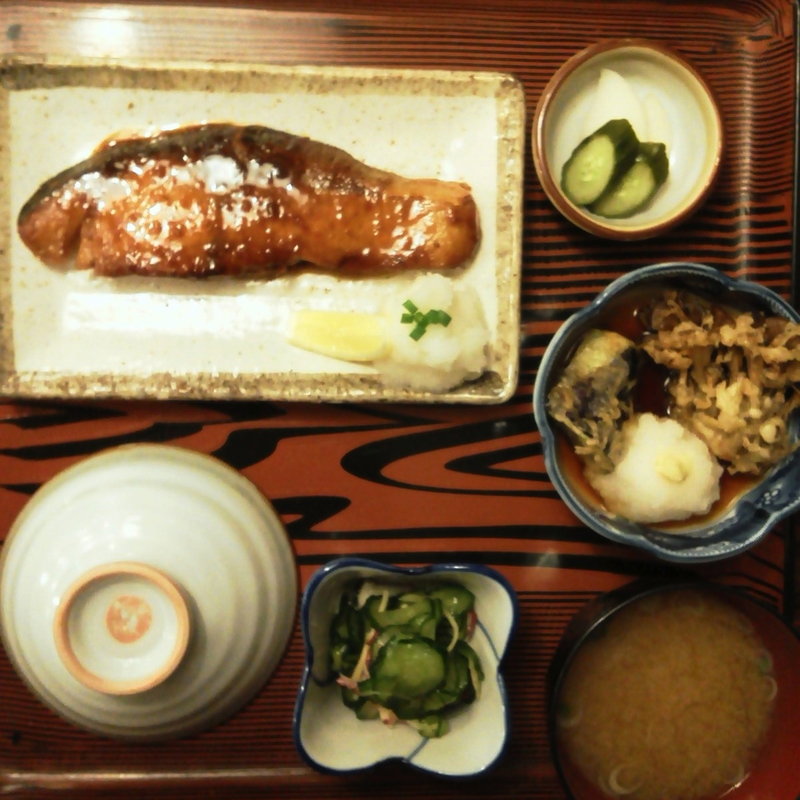 ブリの照焼定食(しょうざん)