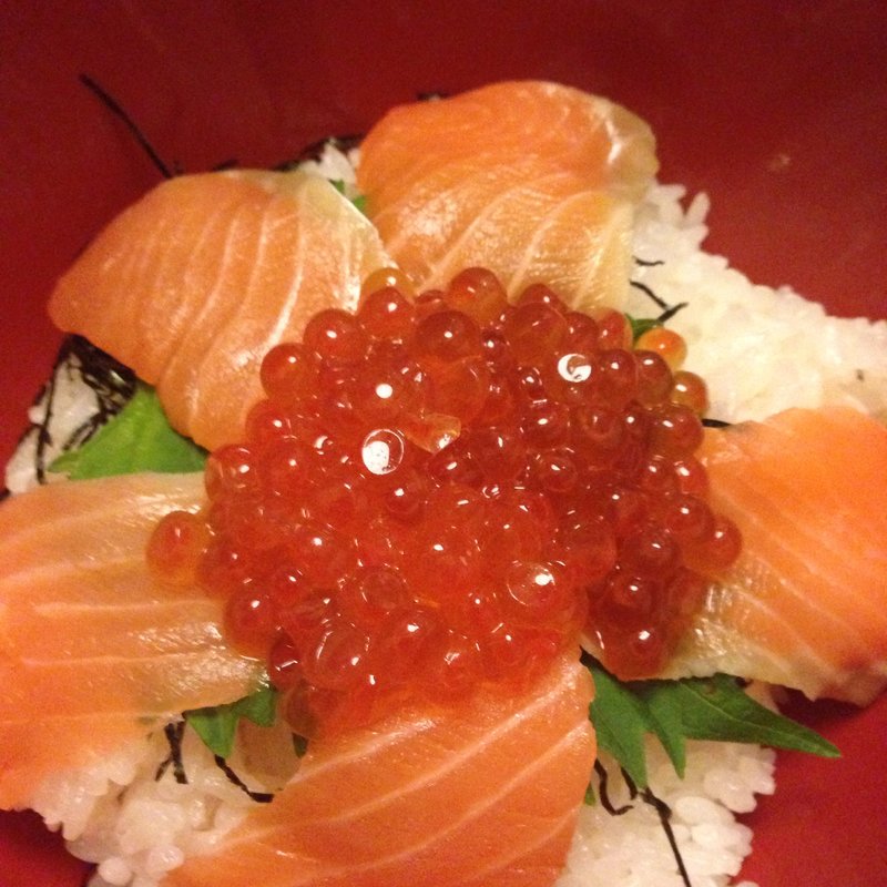 イクラとサーモンの親子丼(うち和 )