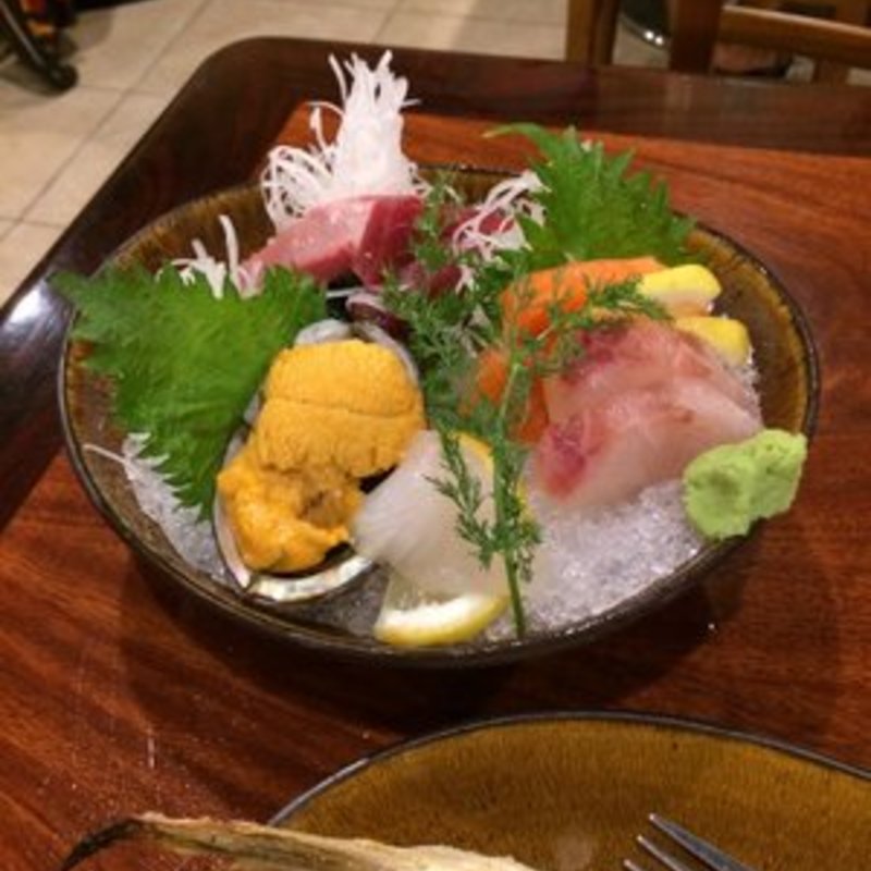 Assorted Sashimi ( Izakaya Torae Torae)