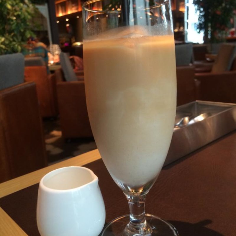 アイスカフェオレ(fine diner & salon bar 7-NANA-)