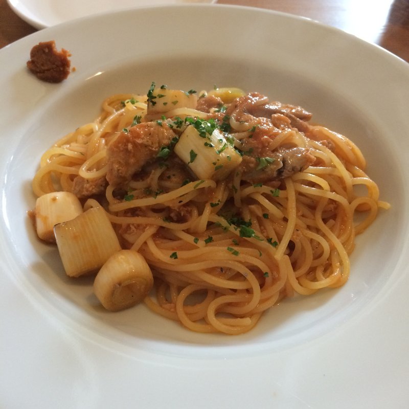 サンマと曲がりネギのトマトソース仙台味噌風味(クッチーナピッコロ （Cucina Piccolo）)