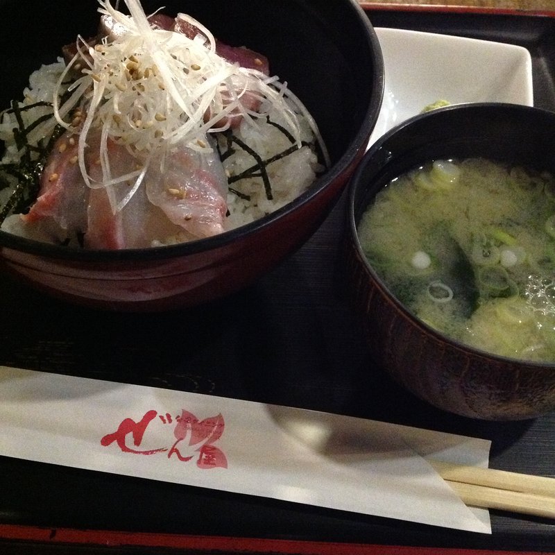 ランチセット（海鮮丼）(旬采ダイニングぜん屋)