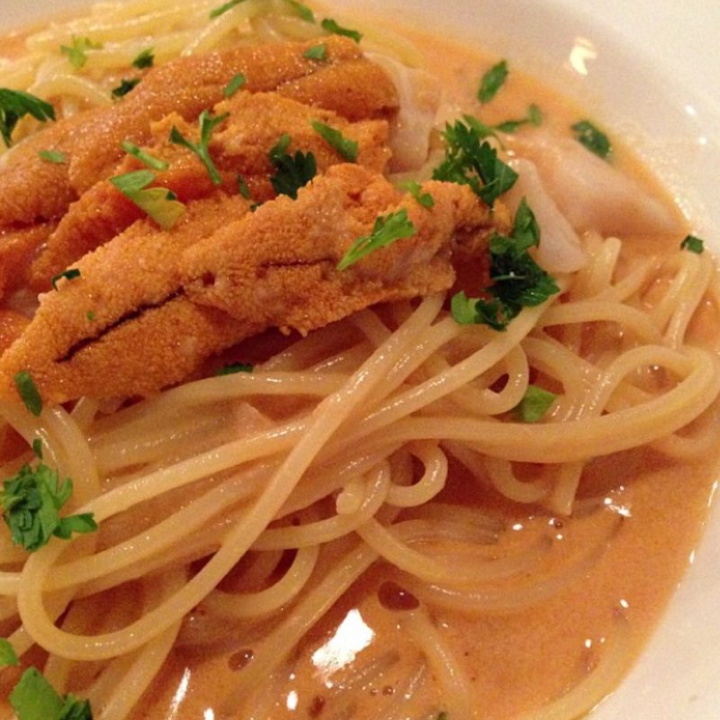 ウニとホタテのクリームパスタ(キッチンハウスえすかるご )