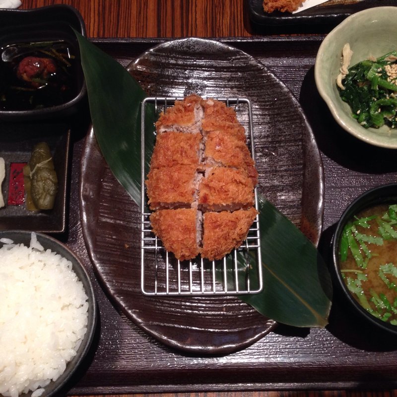 キムカツランチ膳(ゲンカツ 横浜モアーズ店)