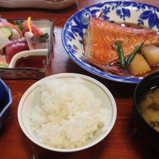 刺身と金目煮定食(旬の味 ごろさや )