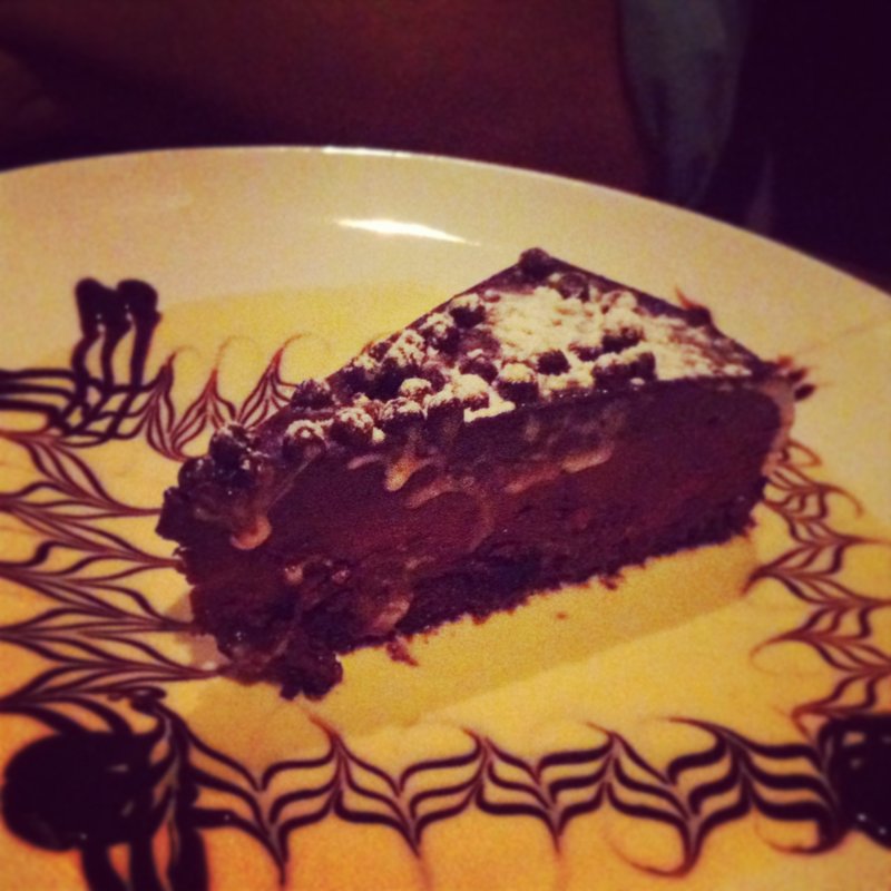 トリュフケーキ(Mezze Bar and Bistro)