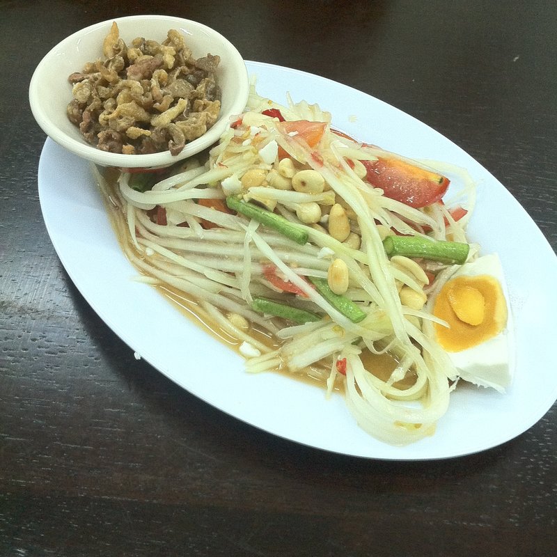 Som Tam Kai Kam(Boat Noodle)