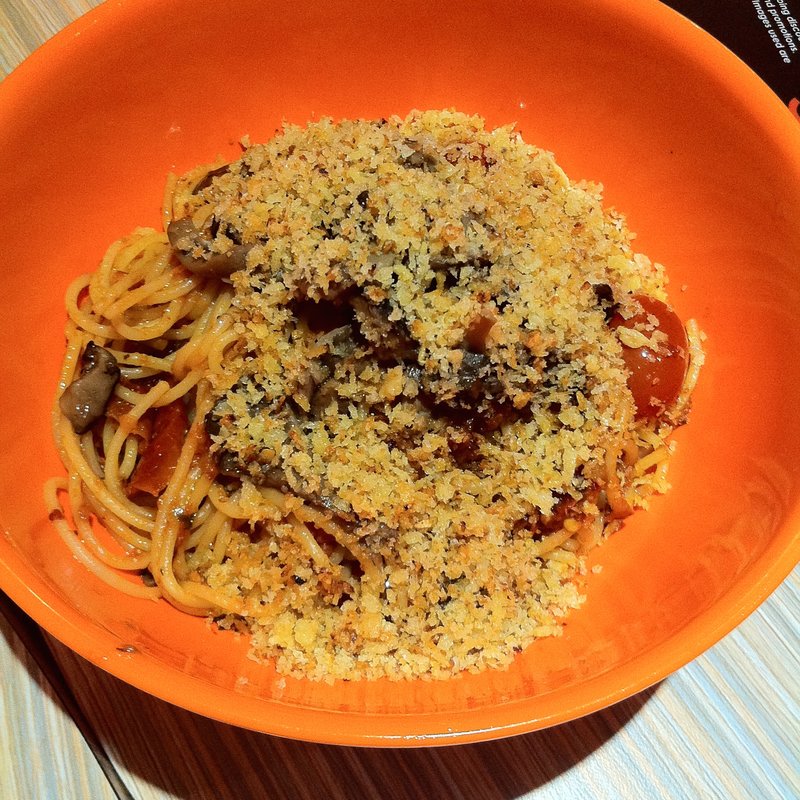Roasted Garlic and Sundried Tomato Aglio Olio with Mushrooms(Simplyd)