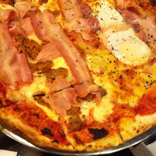 The Hog / Bacon & Eggs(Michelangelo's Pizzeria)