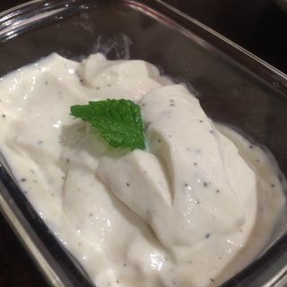 俺のトリュフ杏仁豆腐(俺の揚子江 銀座4丁目)