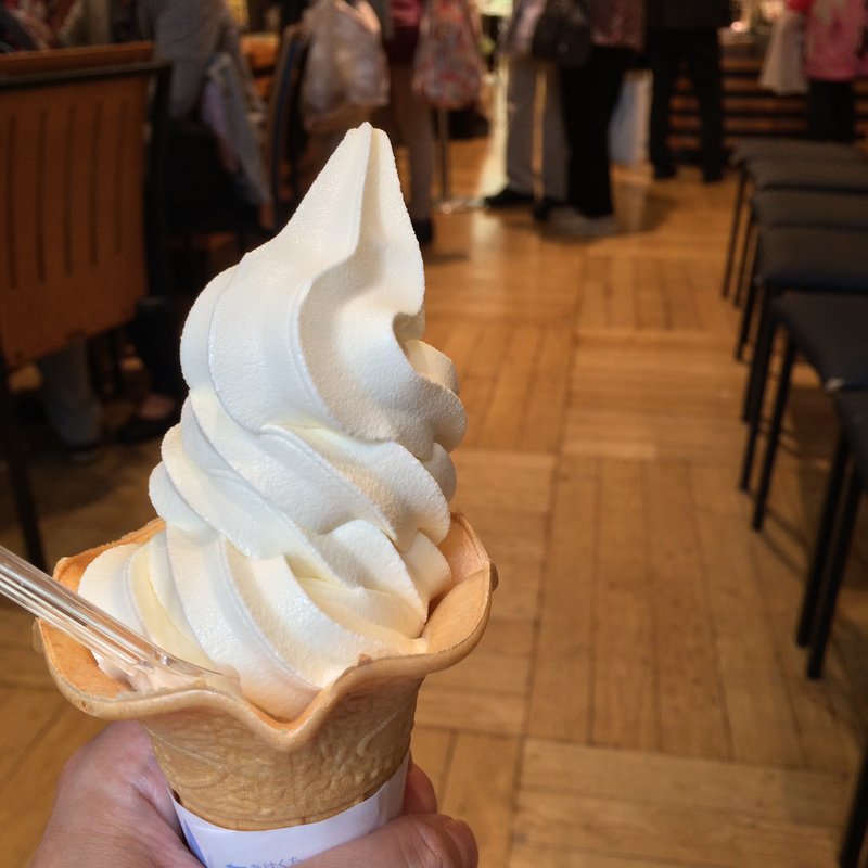 小岩井農場ソフトクリーム(いわて銀河プラザ)